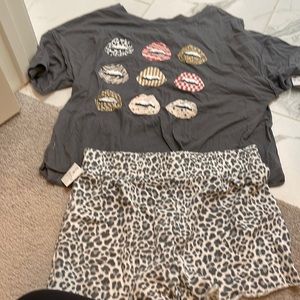 Super cute pajama set, size medium